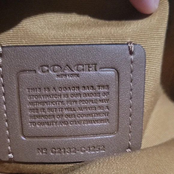 Coach White Floral Women's Bag - Picture 11 of 12